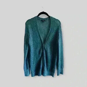 J crew light Cardigan 50% Kid Mohair 50% Polymide V Neck size Small